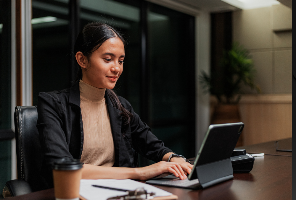 A woman tries the Gary Vee model of solopreneurs to start churning out content